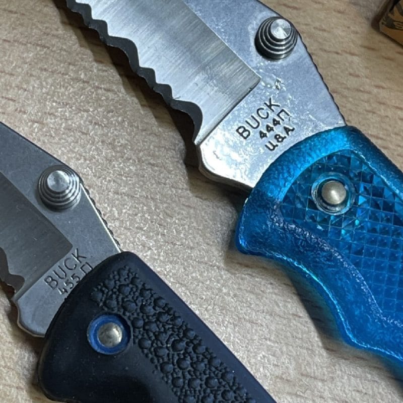Buck Lite B444 Serrated Aqua and Buck Mini Protege B455-FX-0 both Boxed and Unused - Image 3