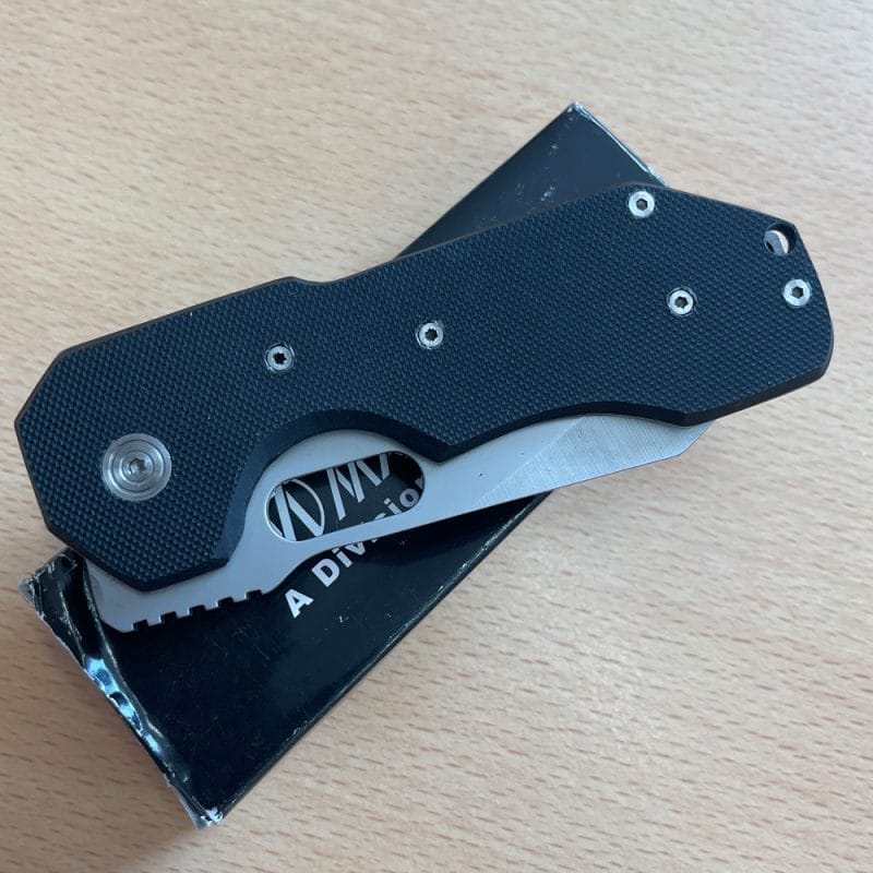 Boker Magnum Bulldog Folding Knife - Black G10 Handles - 01YA073 - Image 2