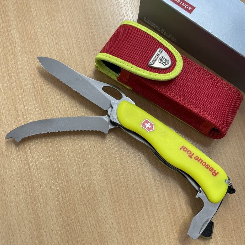 www.sportingcutlery.co.uk/Victorinox Emergency Rescue Tool