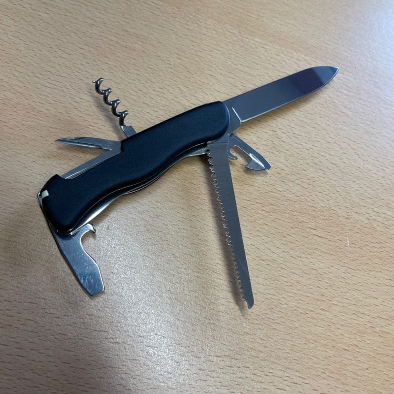 Victorinox Forester Swiss Army Pocket Knife - Image 2