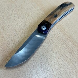 4226 f Pieter Annandale Front Flipper Giraffe Bone