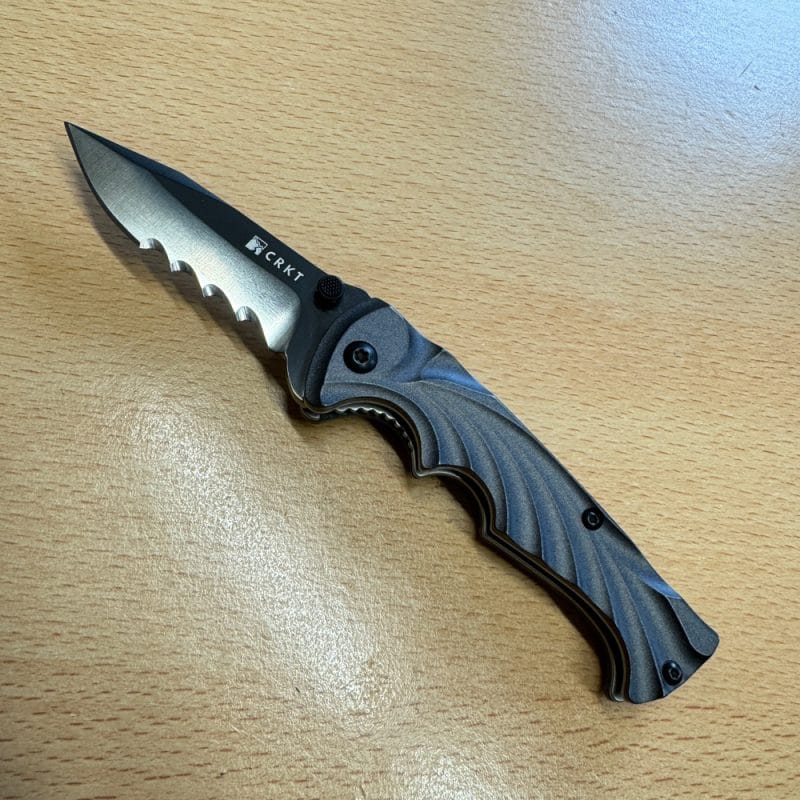 4169 b CRKT Tiny Tighe Breaker