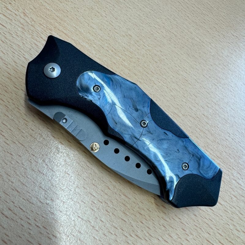 4180 i CRKT ‘Scarab’ by Elishewitz
