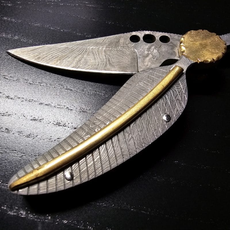 Damascus Steel folding pocket knife