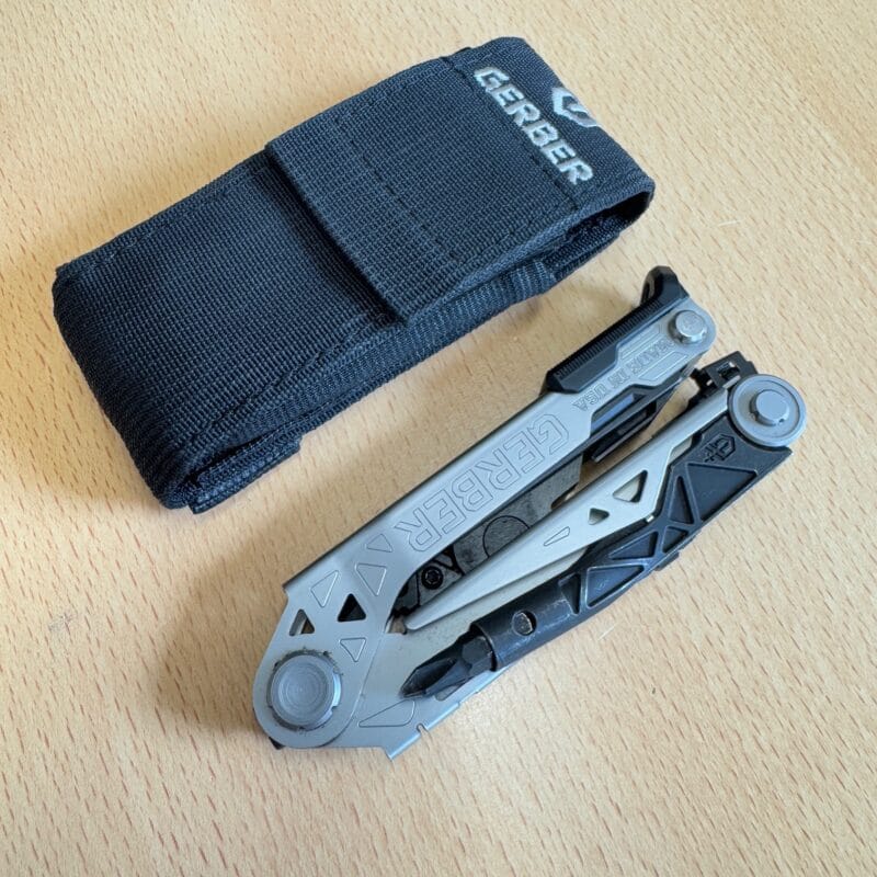 Gerber Centre Drive Multitool - Image 2