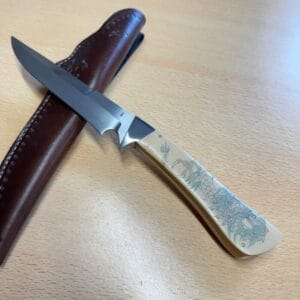 Fixed Blade knife with leather sheath