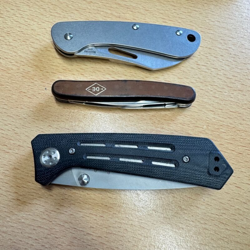 Three Folding knives - Image 3