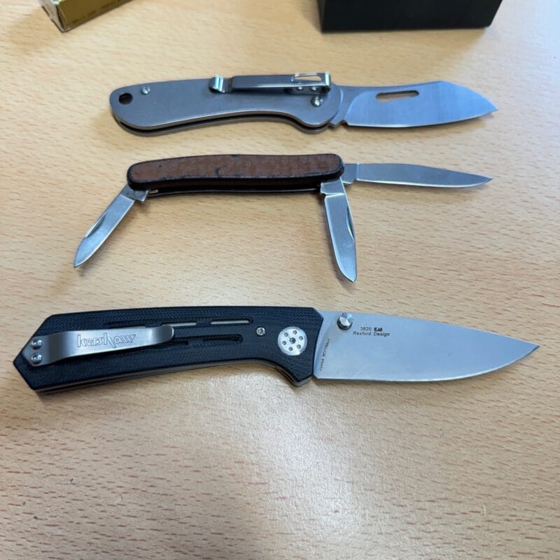 Three Folding knives - Image 4
