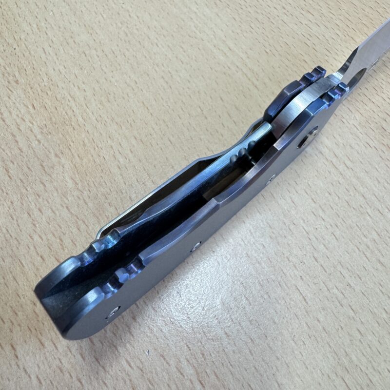 Wilkins (Kevin) Frame lock folder - Image 3