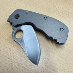 Wilkins (Kevin) Frame lock folder