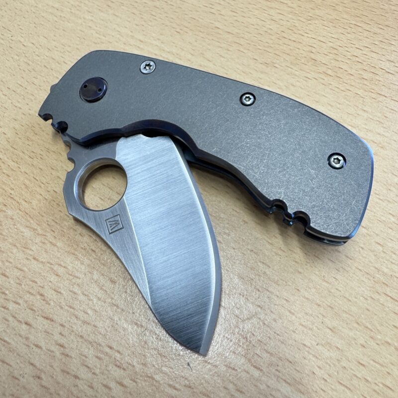 Wilkins (Kevin) Frame lock folder