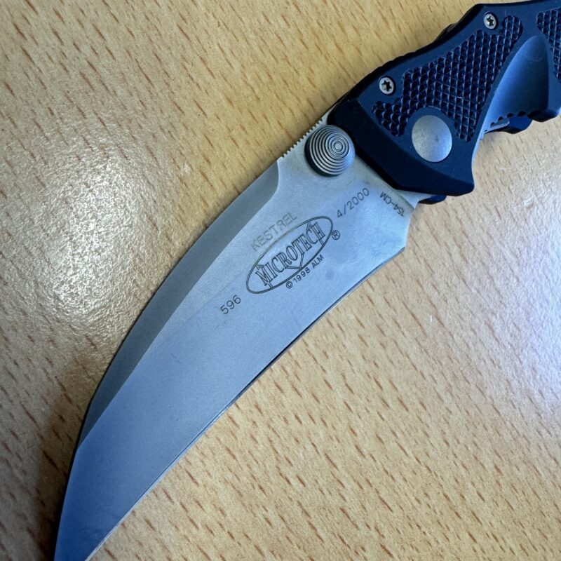 Microtech USA Kestrel Silver Plain Edge - Image 12