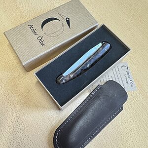 Atelier Odae Le Passager folder wood handle