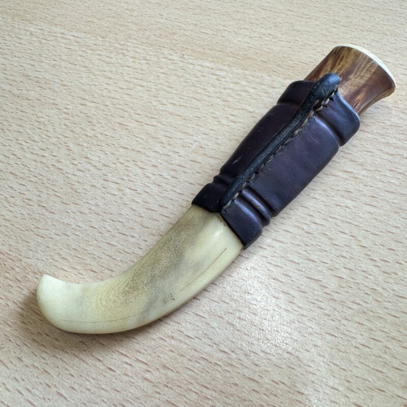 Traditional Sami Knife Swedish caribou antler & leather sheath - Image 6