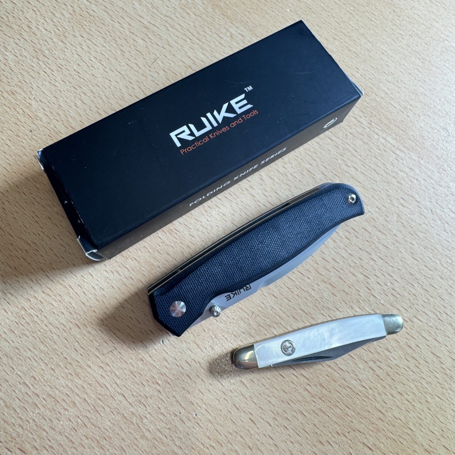 Ruike P662 & Boker Twin Blade Pocket Knife