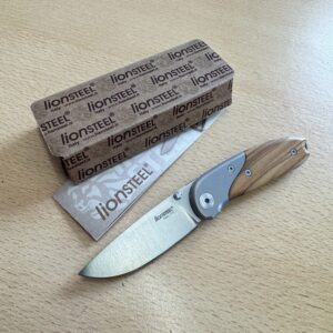LionSteel Folder 8200 UL