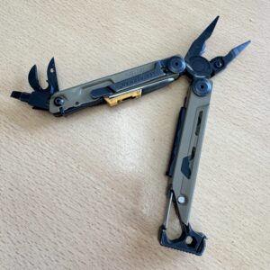 Leatherman Signal