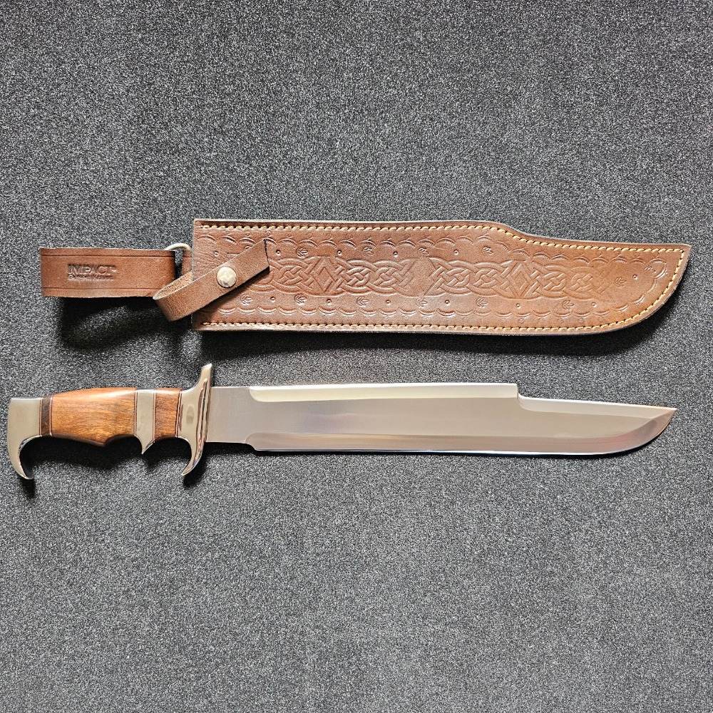 Custom Bowie Knife 20.75" or 52.7cm and leather sheath - Image 8