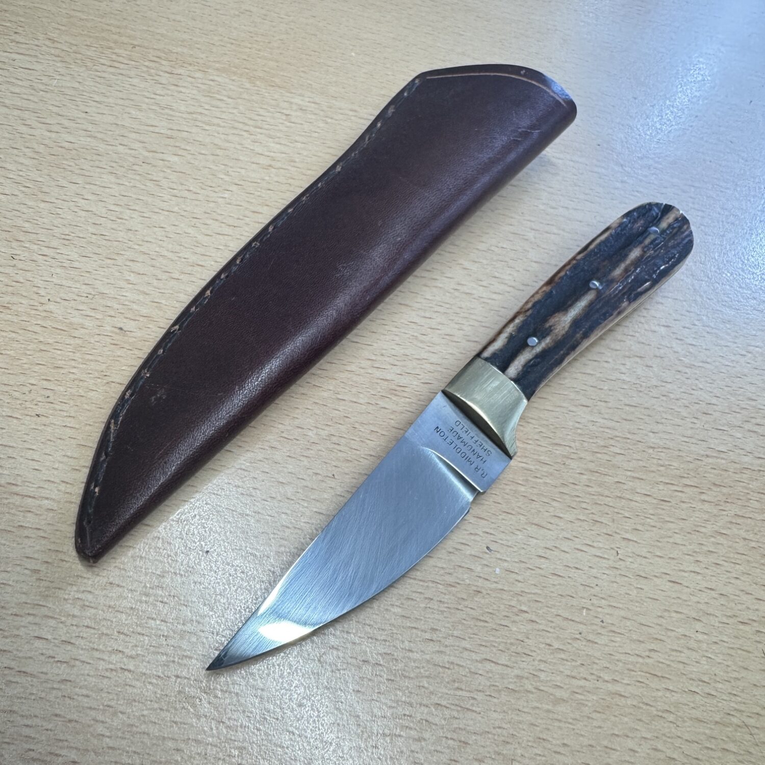 R Middleton Fixed Blade Stag Handle leather sheath