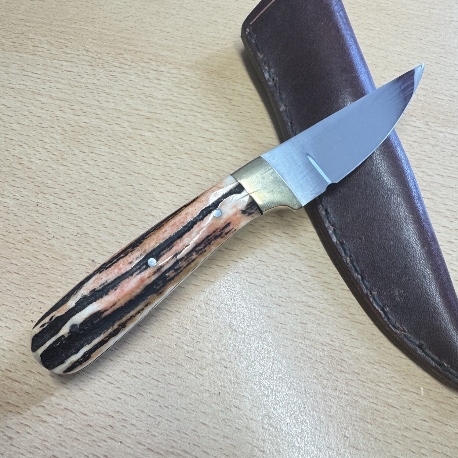 R Middleton Fixed Blade Stag Handle leather sheath - Image 5