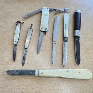 Pre-owned British pocket knives