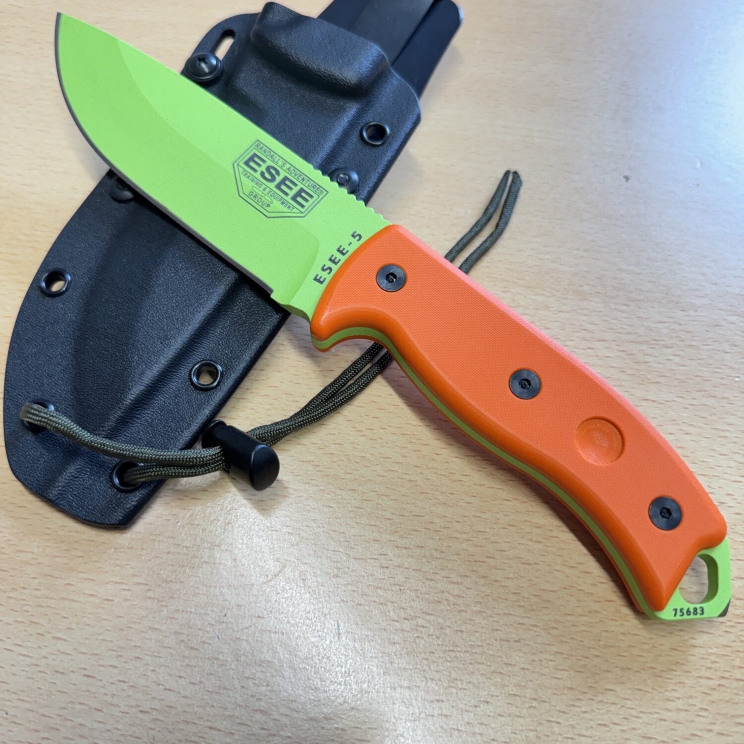 Esee Model 5 - Venom - Image 5
