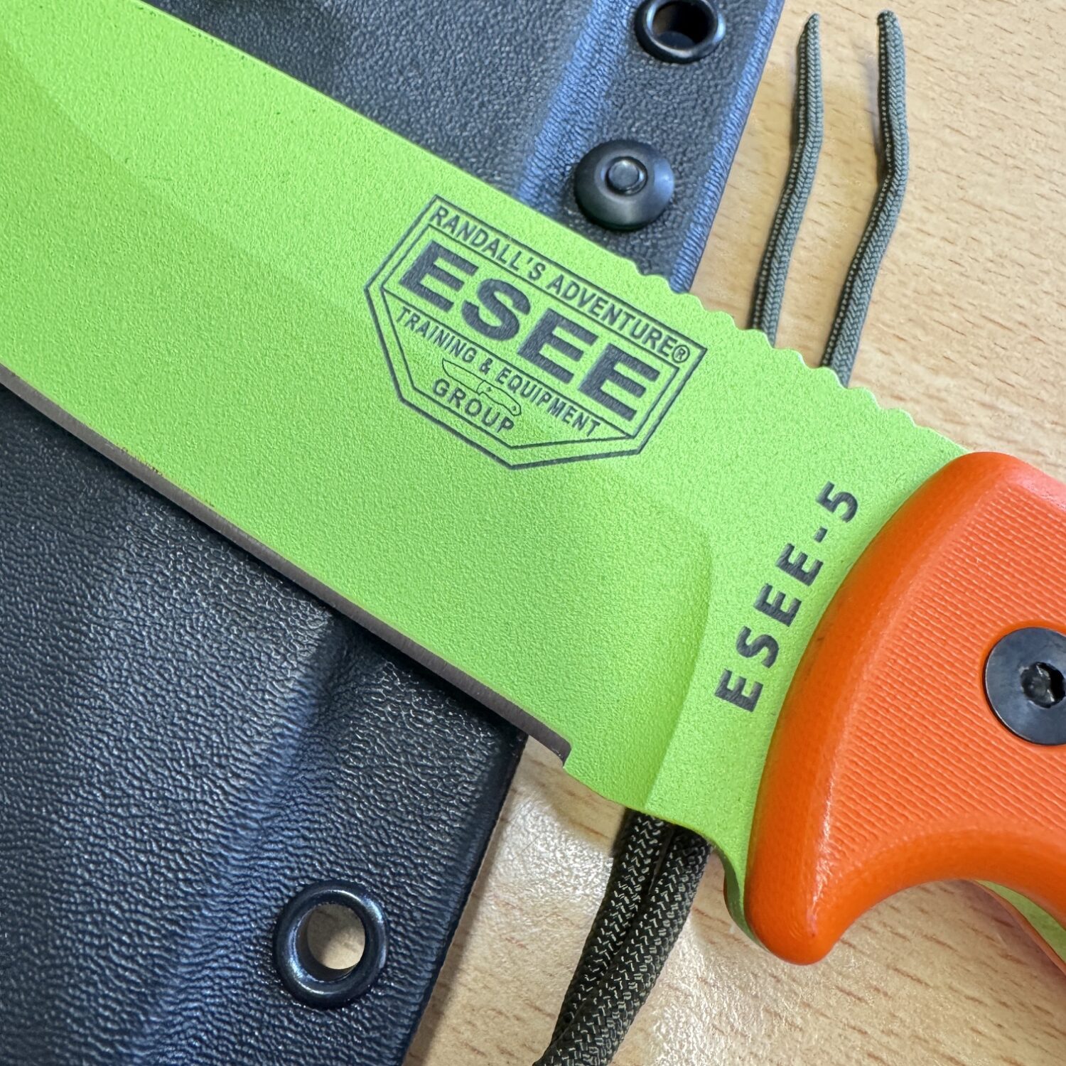 Esee Model 5 - Venom - Image 2