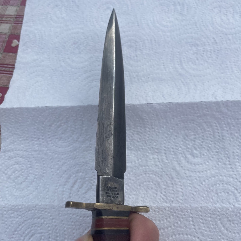 J Nowill & Sons Commando Knife - Image 2